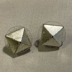 Stella and Dot silver earring, vintage/distressed look